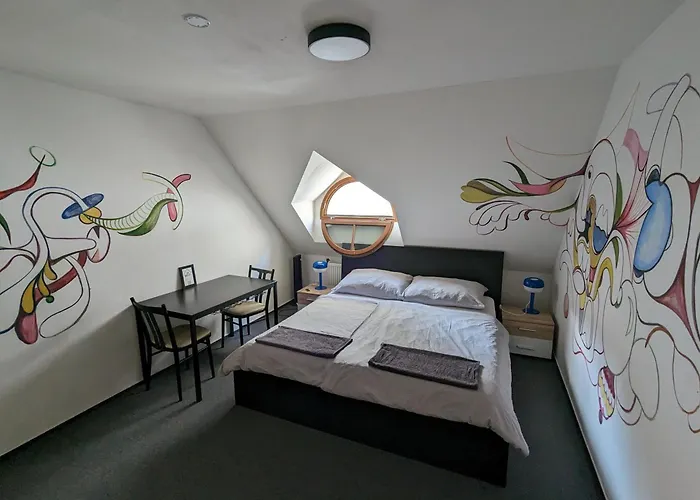 Hostal John Galt *